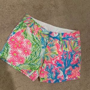 Lilly Pulitzer Lovers Coral Callahan Shorts 0